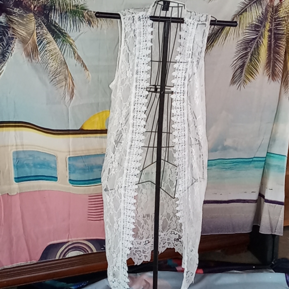 Lace vest